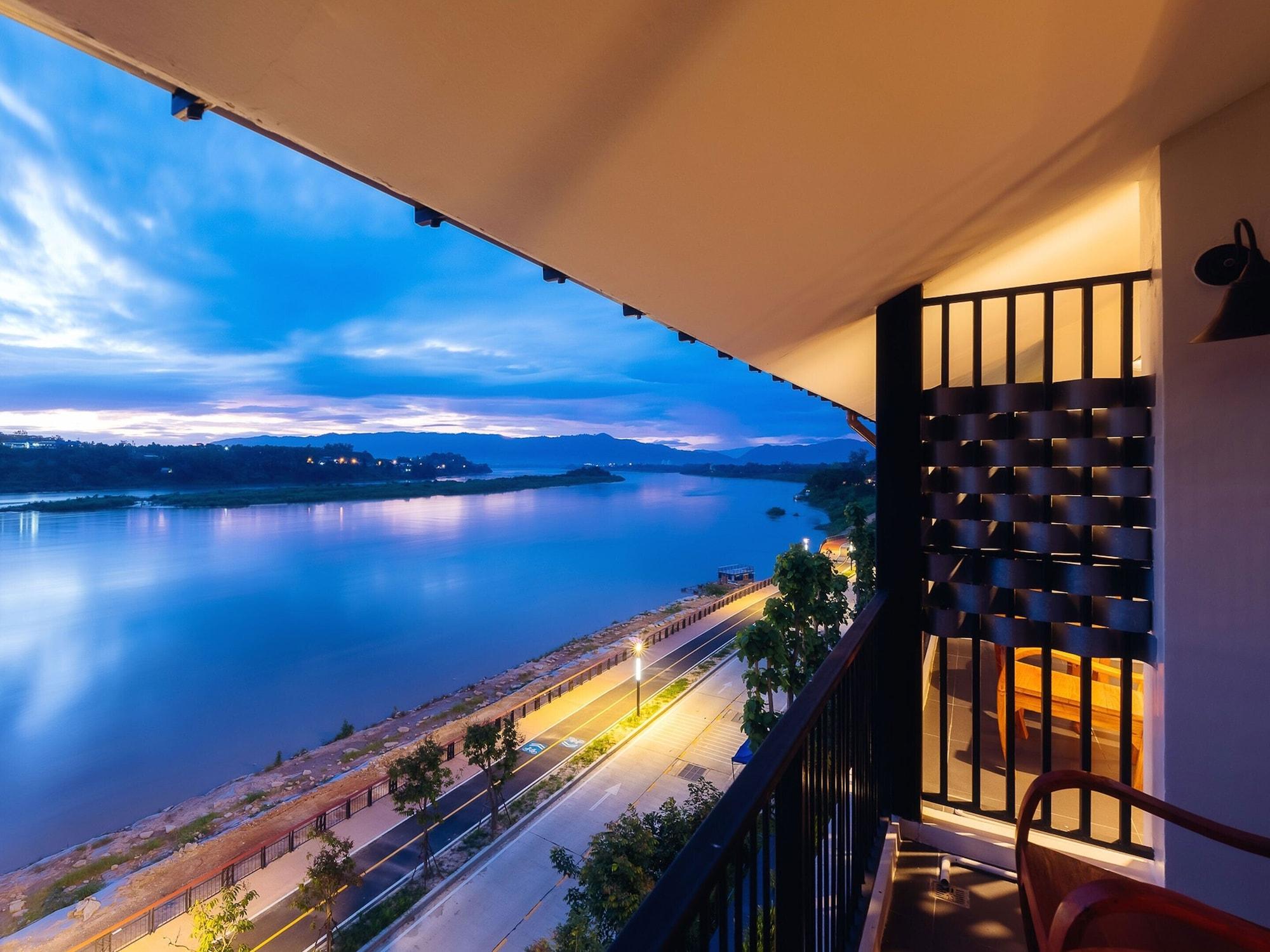 Fortune Riverview Hotel Chiang Khong Exterior photo